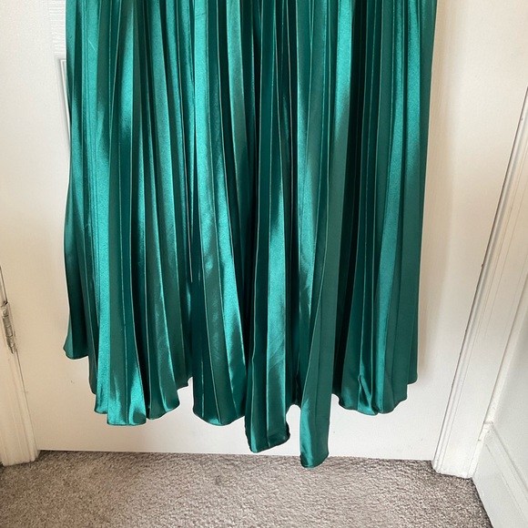 Baltic Born Sandra dress in Emerald - Picture 5 of 7